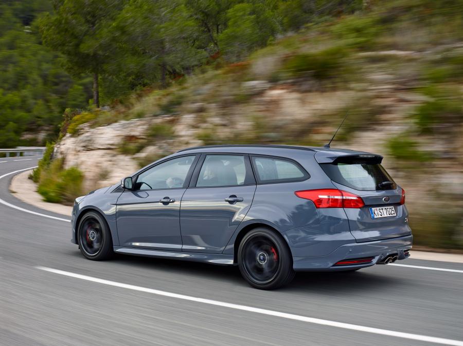  Ford Focus ST Turnier 2014 года  (фото 11 из 18)